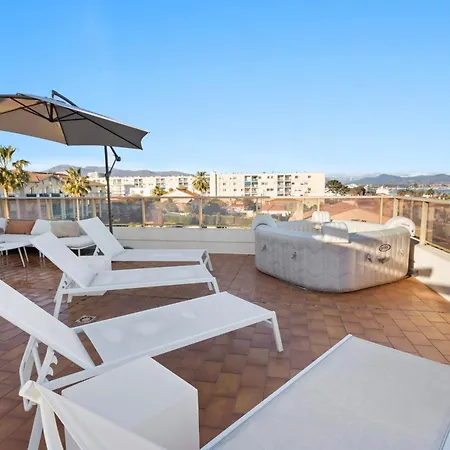 Apartment The Rooftop - Jacuzzi - Sea - 180 Terrace - Parking